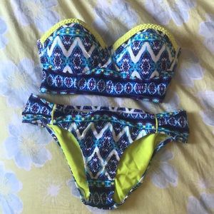 Jessica Simpson bathing suit